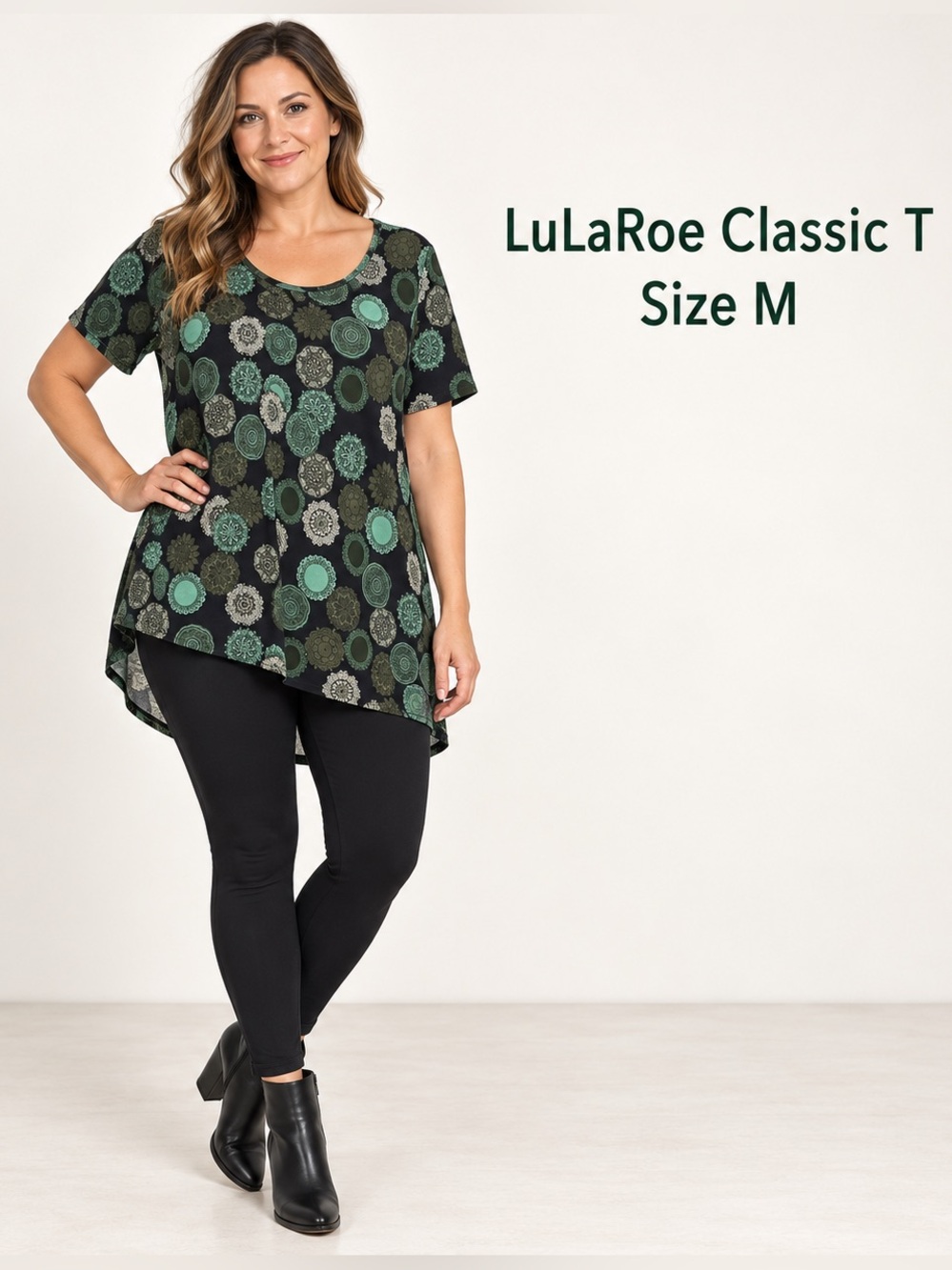 LuLaRoe Classic T Blouse – Size Medium